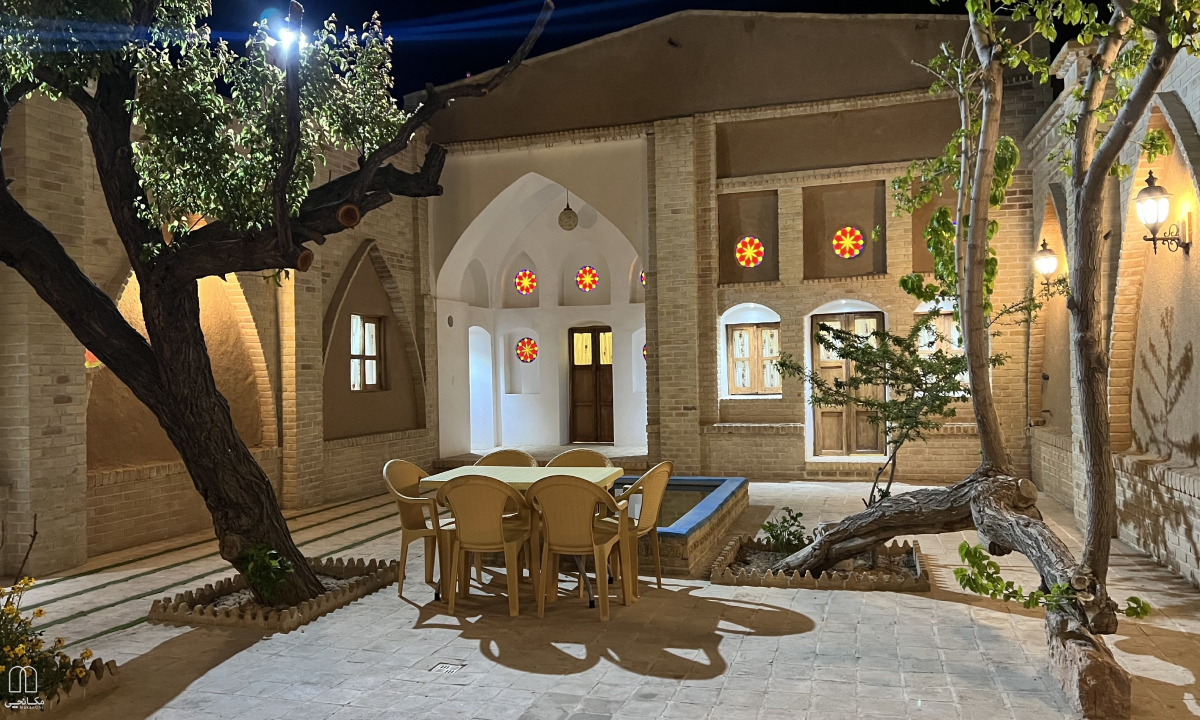 کسب و کار در میمه