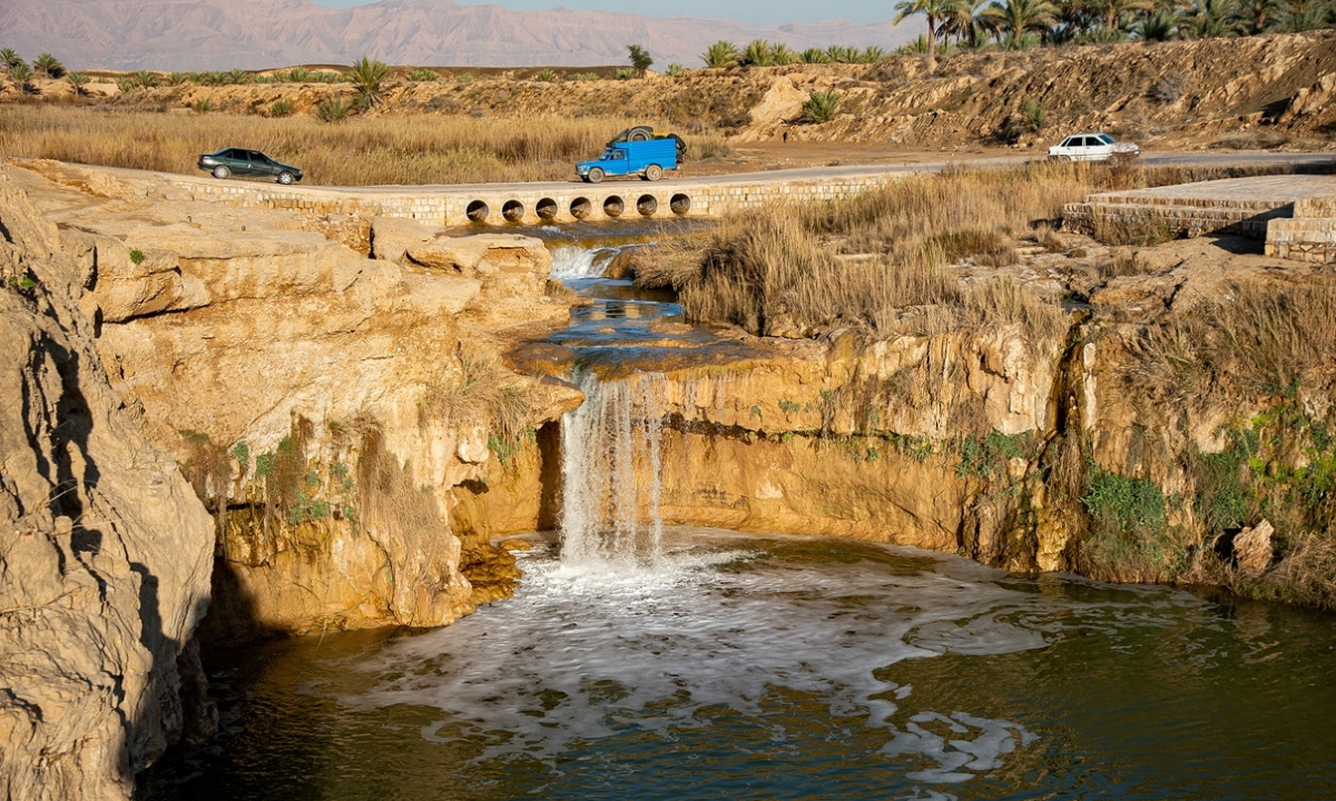 کسب و کار در سعد آباد