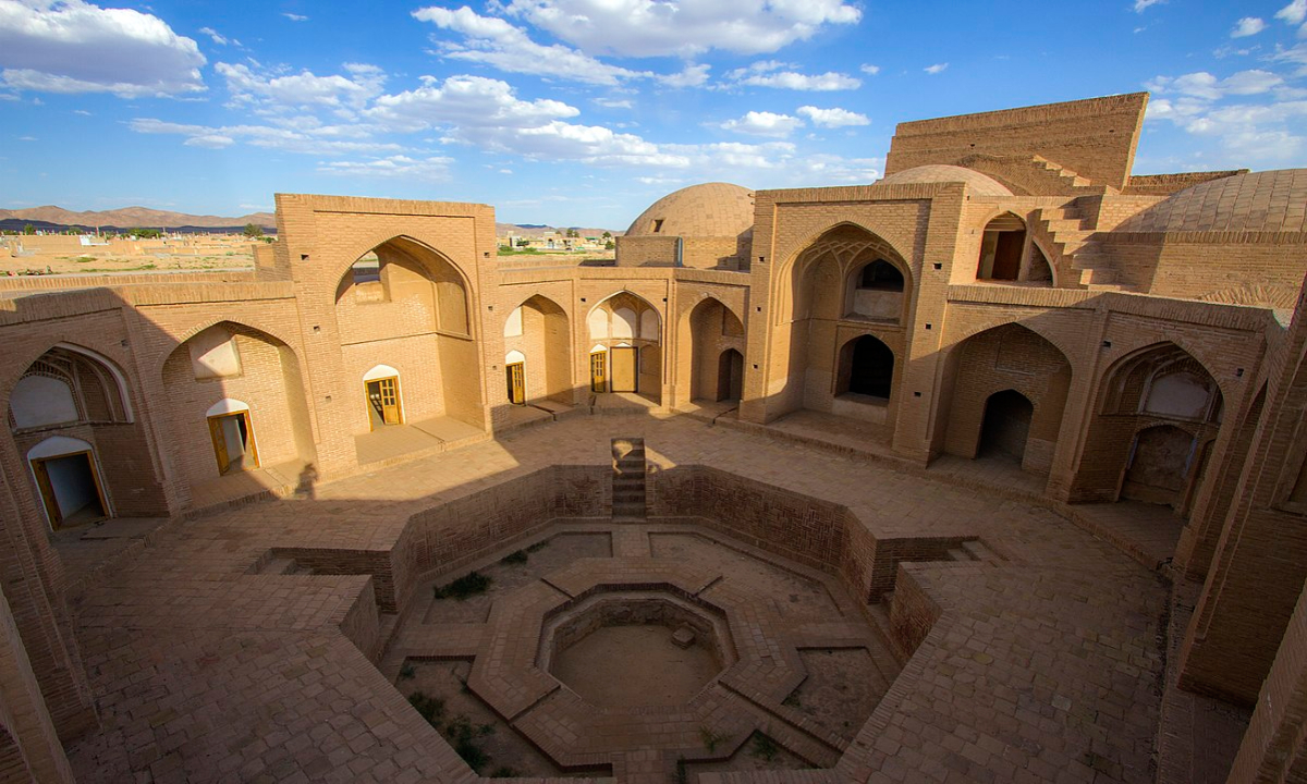 کسب و کار در فردوس